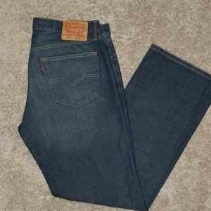 Levi's